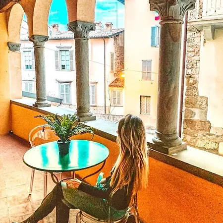 Konukevi Loggiato Tassis Charme&relax Bergamo